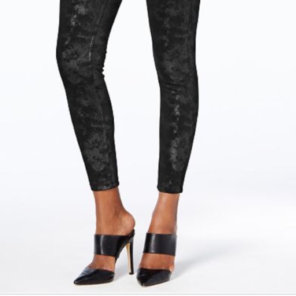 Hue sizes S,M & L metallic black leggings NWT - Picture 7 of 7